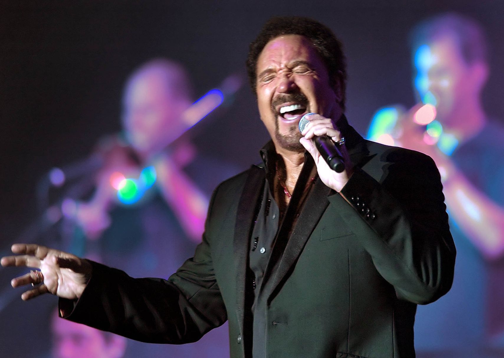 Tom Jones -- 2006
